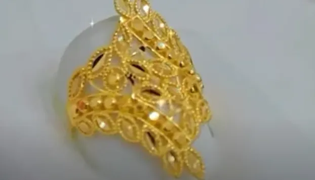 Gold Engagement Ring 3