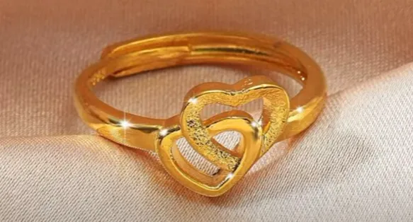 Gold Ring 4